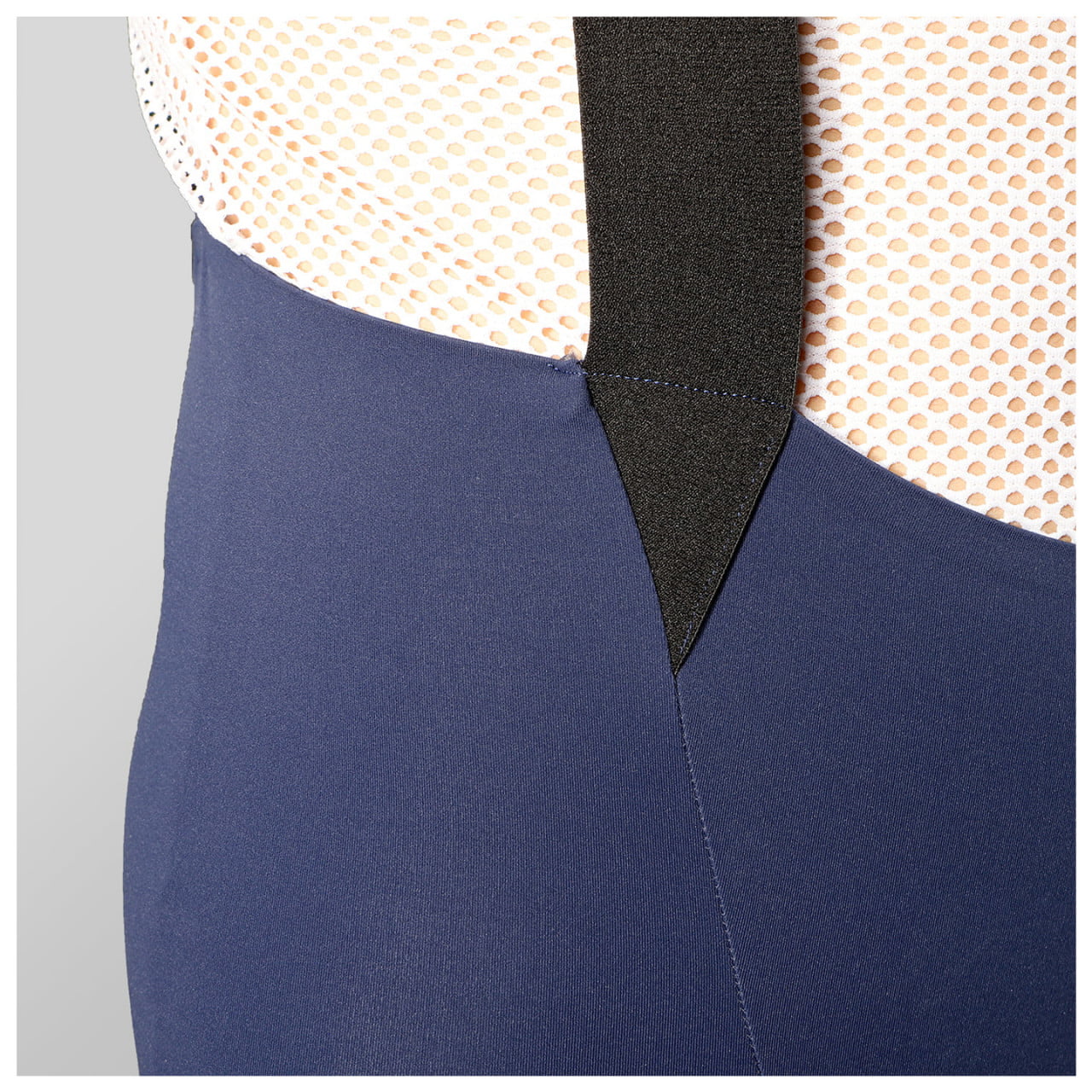 Pantaloncini con bretelle Livello